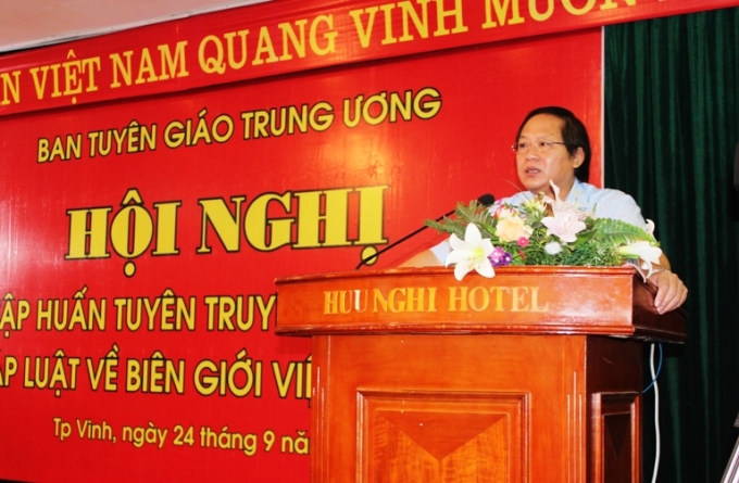 Đồng chí Trương Minh Tuấn - Phó trưởng ban Tuyên giáo Trung ương phát biểu chỉ đạo Hội nghị. (Ảnh: QT)